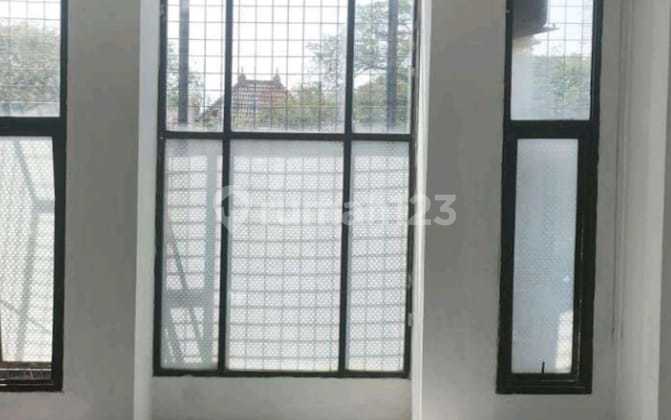 For Rent: Hybrid Shop House, 2 Floors, Main Road For Rent: Hybrid Shop House, 2 Floors, Main Road