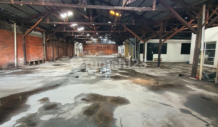 Warehouse For Sale on Raya Bekasi Timur - Klender