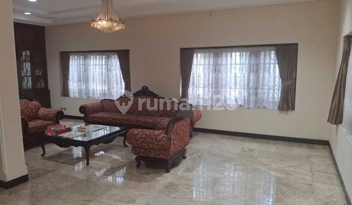 Dijual Cepat Rumah Luas Di Cikini Menteng- Jak Pus* Dijual Cepat Rumah Luas Di Cikini Menteng- Jak Pus*