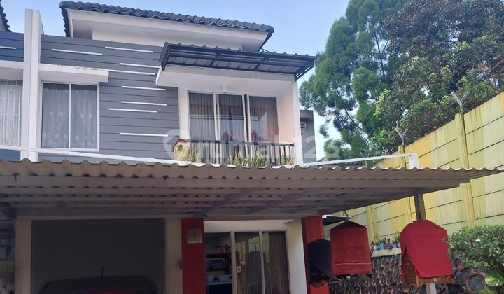 Dijual Rumah Bagus Grand Galaxy