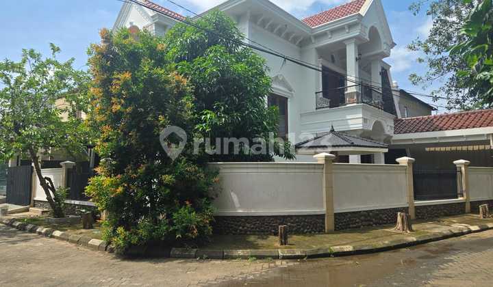 Exclusive Listing Rumah Rapi di Tpi Luas 280Mtr