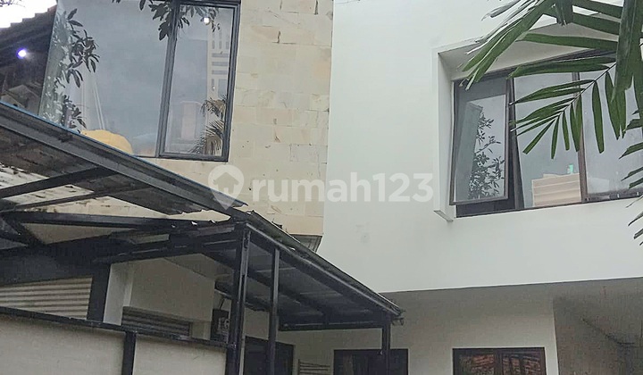 For Sale Corner House in Cikini Menteng