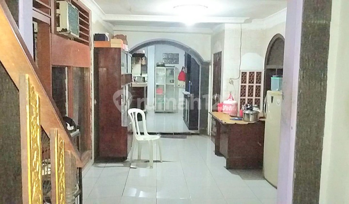 House for Rent on Cempaka Putih Tengah Raya 2