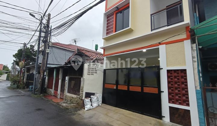 Rumah Baru Full Renov Dgn Lantai Granit Di Pramuka Sari - Cempaka Putih 2