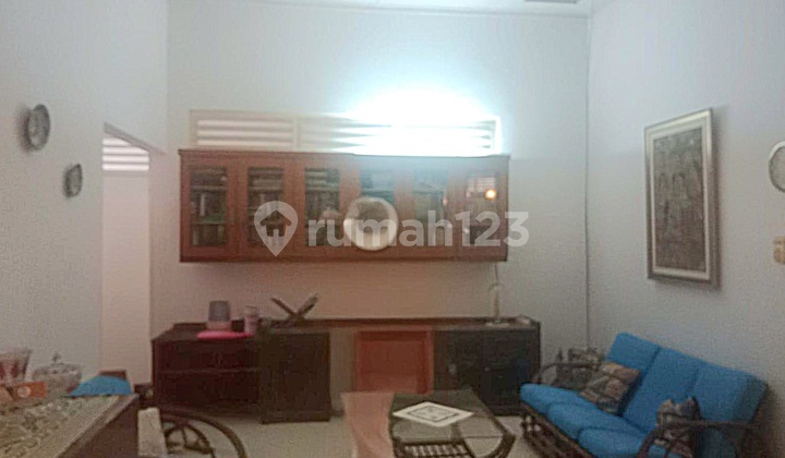 Dijual Rumah Hitung Tanah di Darmawangsa Kebayoran