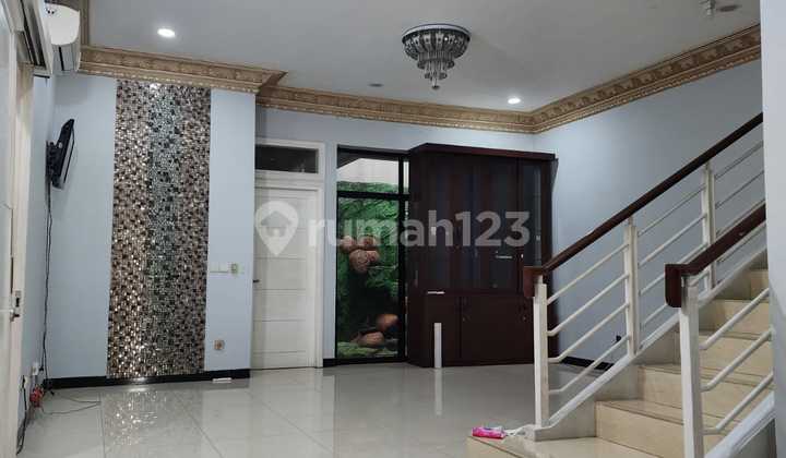 Dijual Cepat Rumah Siap Huni di Gading Kusuma 2Lt