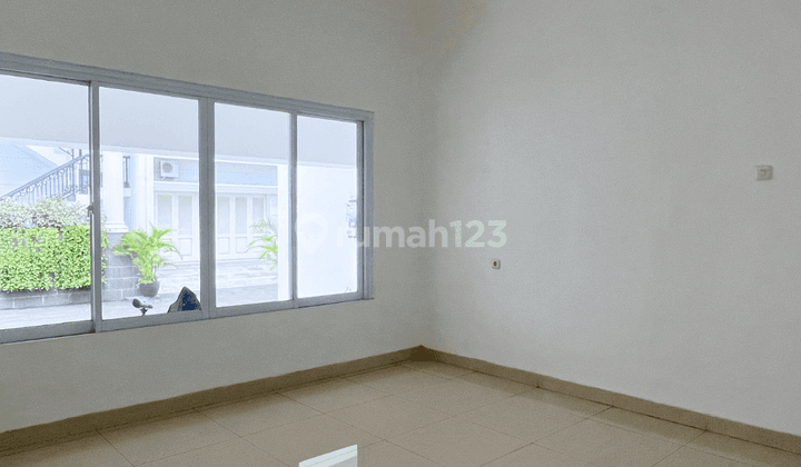 Turun Harga!! Modern Classic Town House Cilandak Dengan Private Lift 2