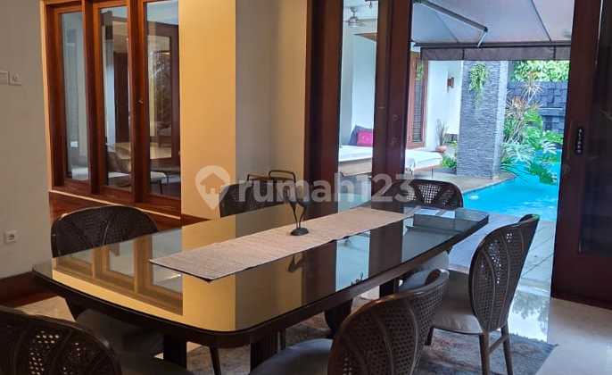 Dijual Rumah Mewah Tropis Siap Huni di Cilandak