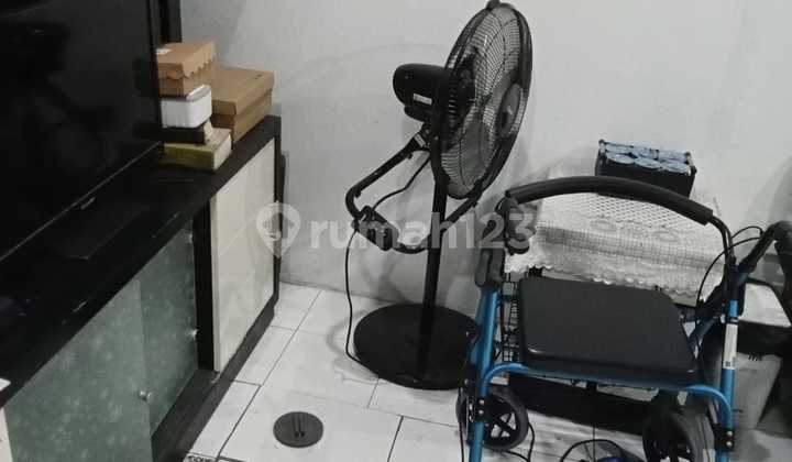 Rumah Siap Huni Strategis Dekat Jalan Raya Perumahan Cimone Permai 2