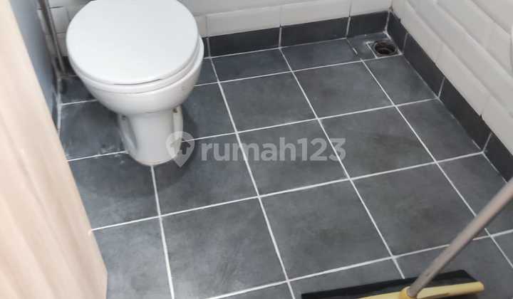 Rumah Cantik Sudah Renovasi 2 Lt di Cendana Peak, Lippo Karawaci. 2