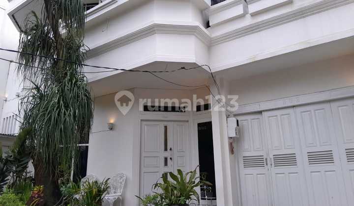 Rumah Mewah Bagus 2Lt Kawasan Elite Pondok Indah Jakarta Selatan.