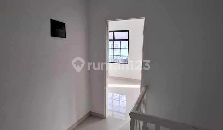 Town House Baru Renovasi Total Siap Pakai 2