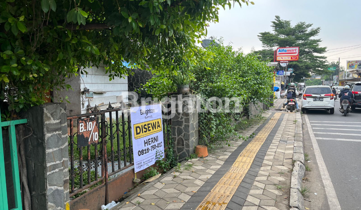 Roadside House Suitable for Business, Pamulang 2, South Tangerang