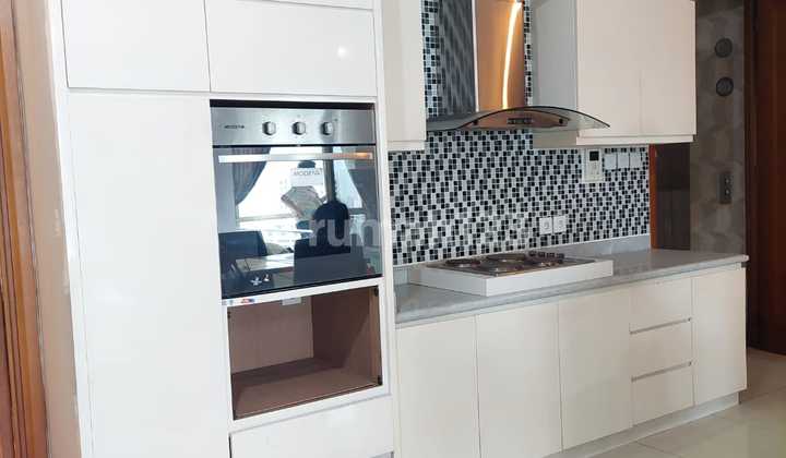 Dijual Butuh Cepat Laku !! Apartemen D 3 Kamar Tidur Furnished Bagus Dijual Butuh Cepat Laku !! Apartemen D 3 Kamar Tidur Furnished Bagus