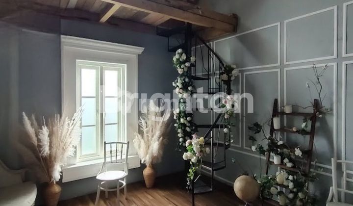 Dijual Rumah Di Surabaya Timur Dengan Studio Foto Aktif 2