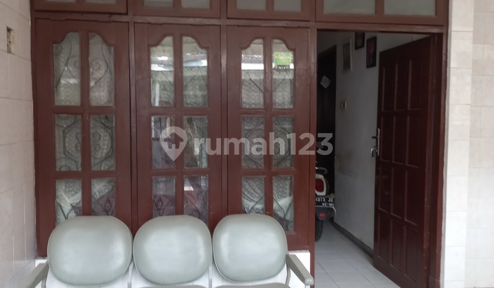 Rumah Strategis Dekat Kampus dan Mall di di Babatan Indah Rumah Strategis Dekat Kampus dan Mall di di Babatan Indah