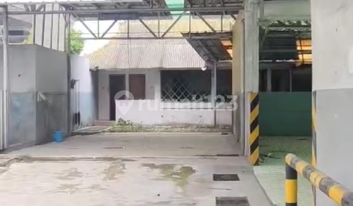 Disewakan Bangunan Eks Dealer Mobil Jln Raya Bogor. Cisalak