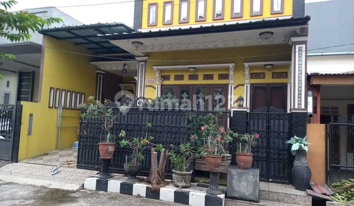 Disewakan Rumah di Taman Wisma Asri Bekasi Disewakan Rumah di Taman Wisma Asri Bekasi