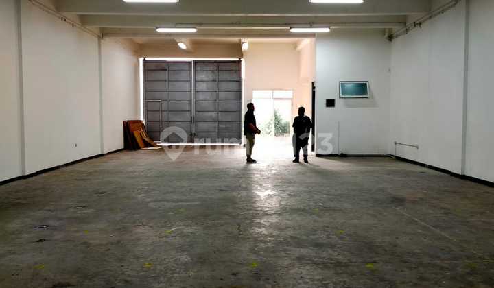 Diaewakan Gudang di Tebet Jkarta Selatan Diaewakan Gudang di Tebet Jkarta Selatan