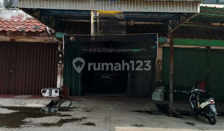 For sale: Shop house behind Bella Hospital, Bekasi City 1