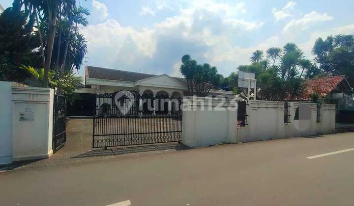 Dijual Rumah Diataa Lahan Besar Di Pondok Kelapa Jajarta