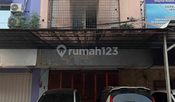 Dijual Ruko Dekat Pasar Family di Harapan Indah Kota Bekasi Dijual Ruko Dekat Pasar Family di Harapan Indah Kota Bekasi