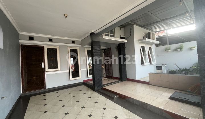 Dijuql Rumah Di Harapan Indah Bekasi