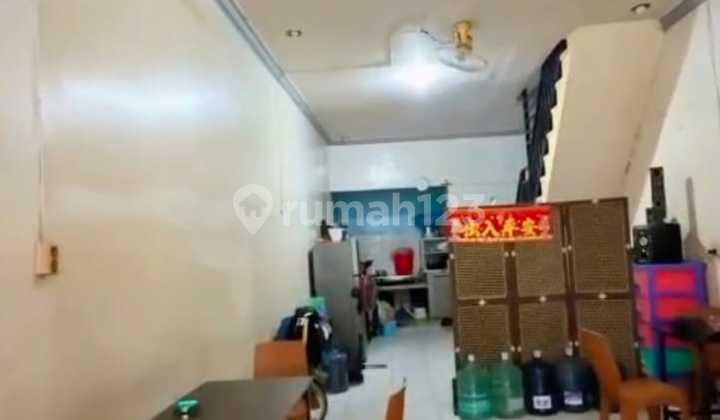 For Sale: Shop House on Jl Gajahmada, Pontianak, West Kalimantan. 2