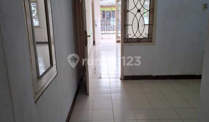 Disewakan Rumah di Bulevard Hijau Harapan Indah Kita Bekasi 2