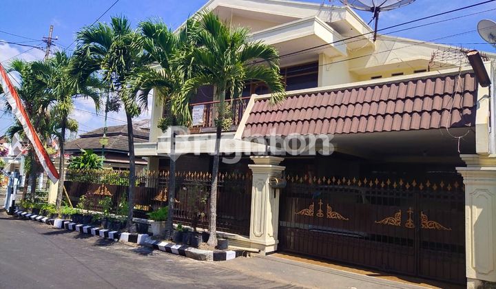 Modern classic house in the Sukun area of Malang city. 2