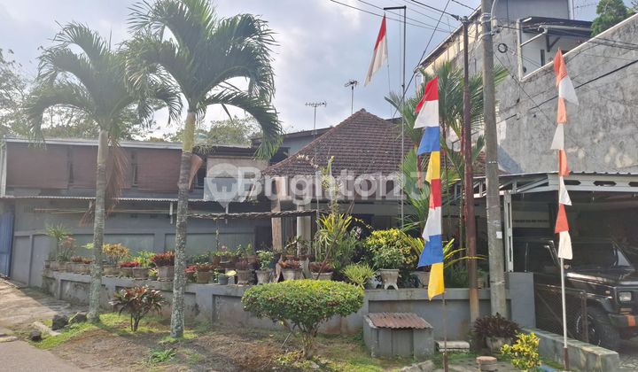 Di jual Rumah kolonial Belanda di Simpang Ijen Malang 1