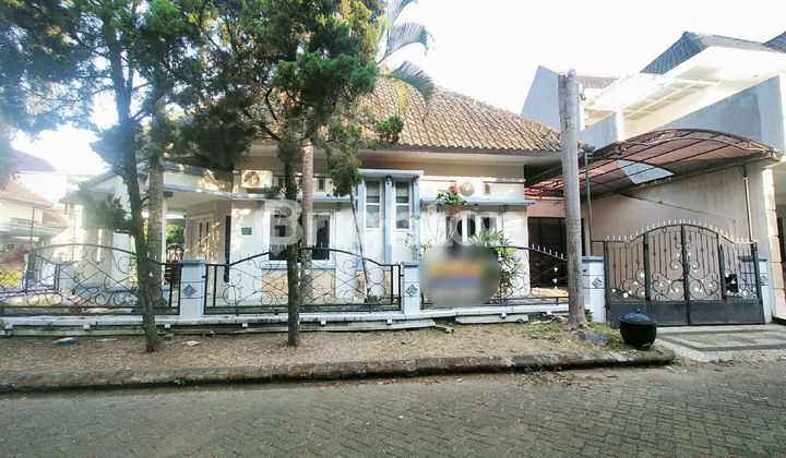 rumah Modern mewah di Permata jingga Malang