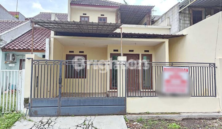 Rumah minimalis di Araya Malang Rumah minimalis di Araya Malang