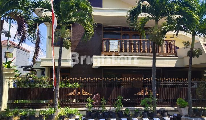 Rumah clasic modern di daerah sukun kota malang