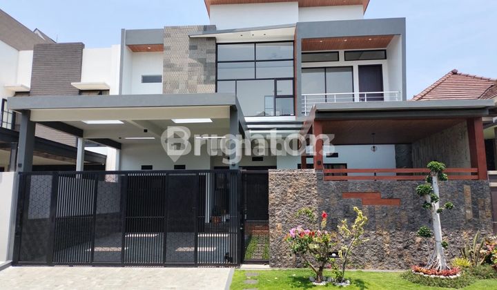 Rumah mewah minimalis modern di Araya Golf Malang Rumah mewah minimalis modern di Araya Golf Malang