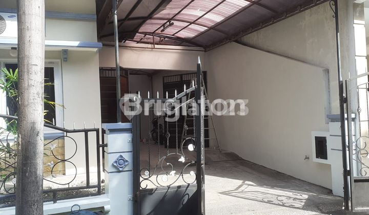 rumah Modern mewah di Permata jingga Malang 2