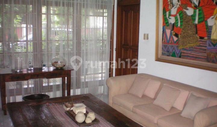 Dijual Cepat Rumah Hook Klasik Jalan Bank, Kawasan Cipete Dekat Prapanca, Jakarta Selatan (Lm)
