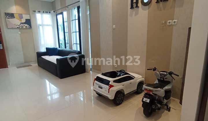 Dijual Rumah Bagus Hoek Full Furnished 4 M di Grand Trevia Rempoa (Aa, Lm)