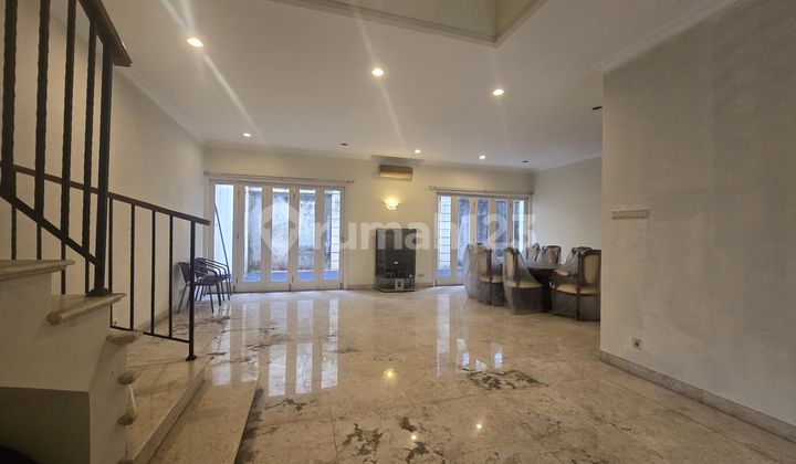 For Sale House on Pondok Hijau Street, Pondok Indah (Furnished & Lightings)