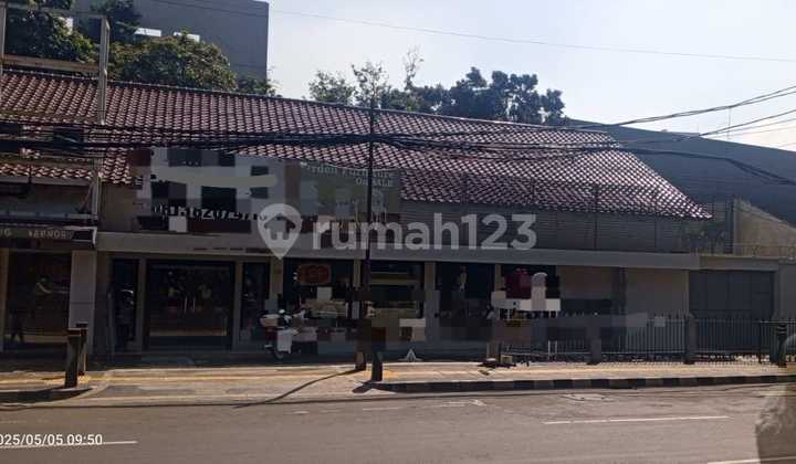 Disewa Bangunan 2 Lantai Gatot Subroto Dekat Pancoran. Strategis Ramai (ir)