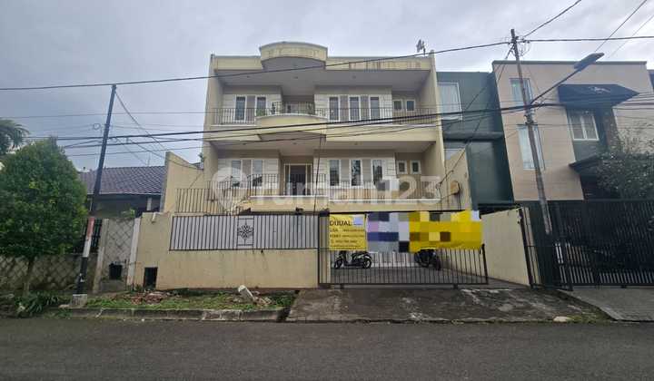 For Sale House on Pondok Hijau Street, Pondok Indah (Furnished & Lightings) 2