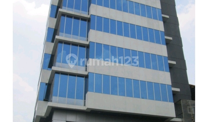 Building for Sale in Kebayoran Baru, Jl. Wolter Monginsidi (Furnished/well-maintained)