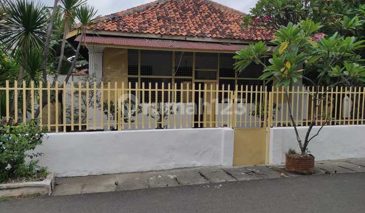 Dijual Rumah Klasik Hitung Tanah Di Jalan Kramat Baru, Jakarta Pusat ( Lm) Dijual Rumah Klasik Hitung Tanah Di Jalan Kramat Baru, Jakarta Pusat ( Lm)