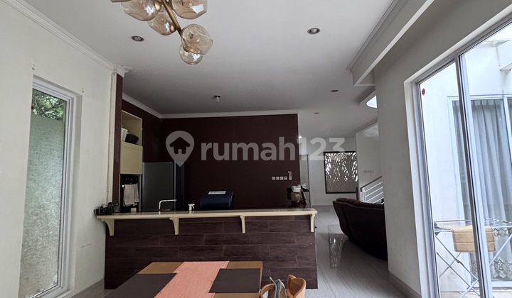 For Rent Hook House in The Green BSD 2
