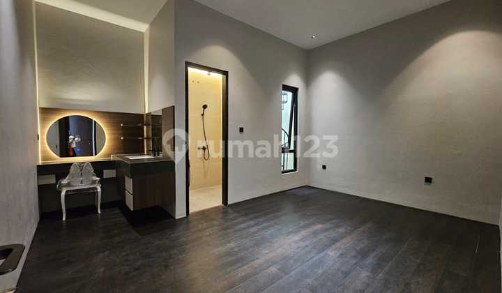 Dijual Rumah Cantik, Lingkungan Asri, Di Sutera Feronia Alam Sutera 2