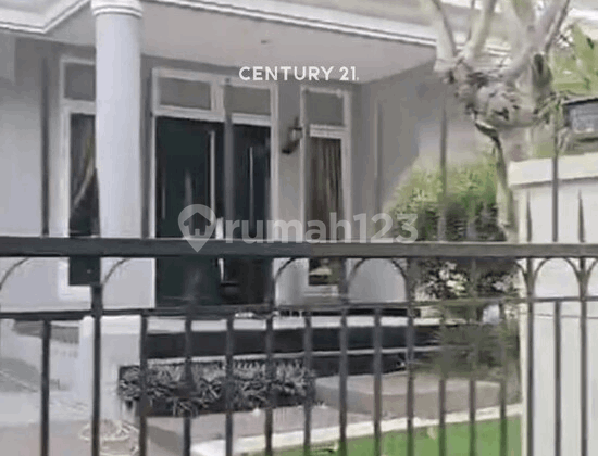 Nice 2-Story House, Strategic Location in Modern Hills Tangerang