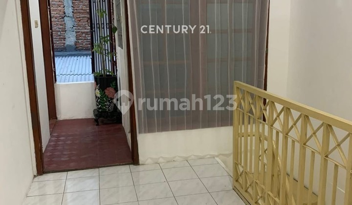 Rumah Bagus Siap Huni Dekat Fasilitas Umum di Pondok Labu 2