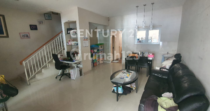 Rumah 2 Lantai di Gading Griya Lestari Sf