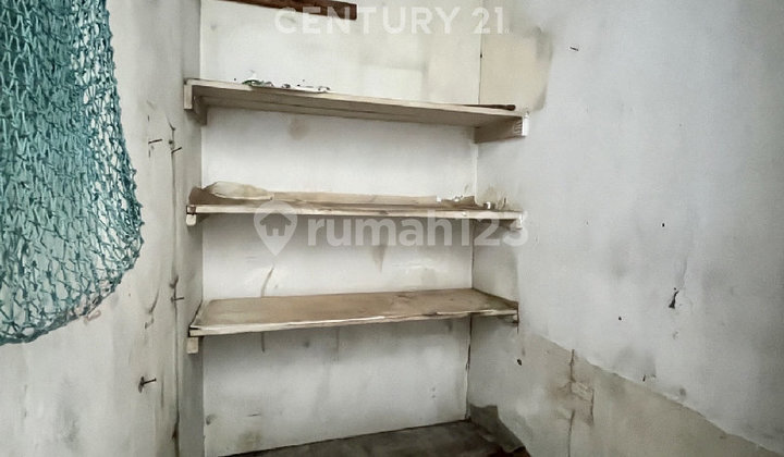 1-Story Strategic House Suitable for Business in Sunter R2267 2