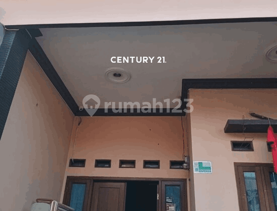 Rumah 2 Lantai Bebas Banjir di Ujung Menteng Jakarta Timur Rumah 2 Lantai Bebas Banjir di Ujung Menteng Jakarta Timur